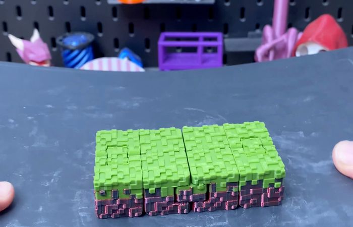 3D Printed Minecraft Grass Fidget Toy