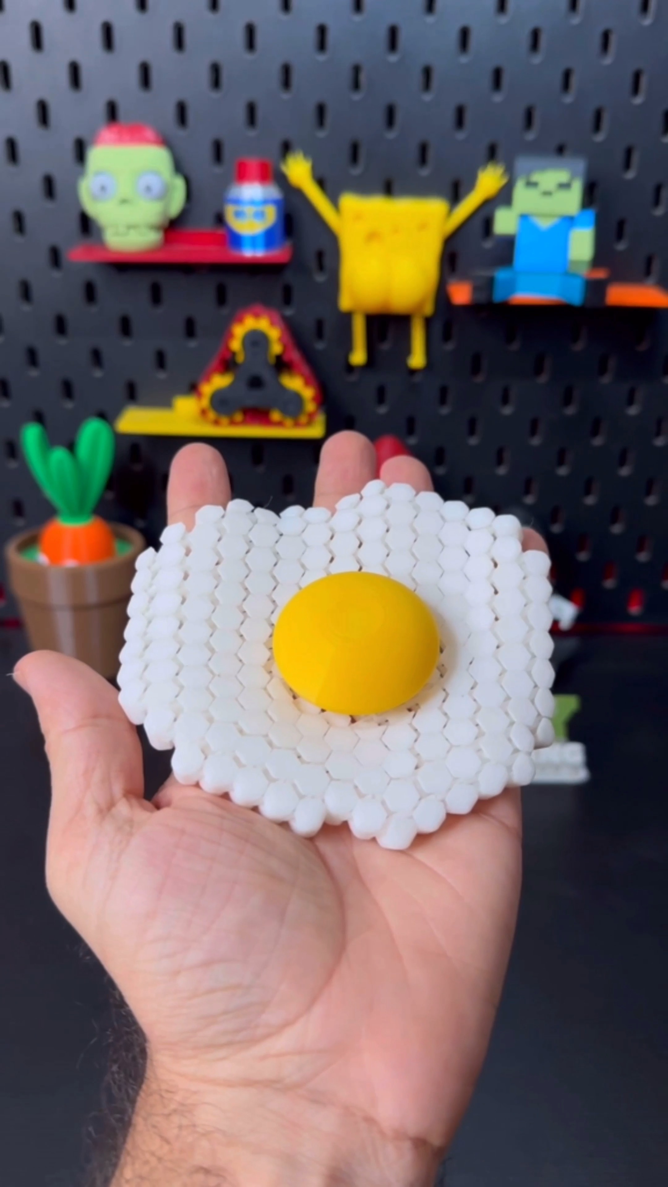 3D Printed Flexible Fried Egg with Clicker