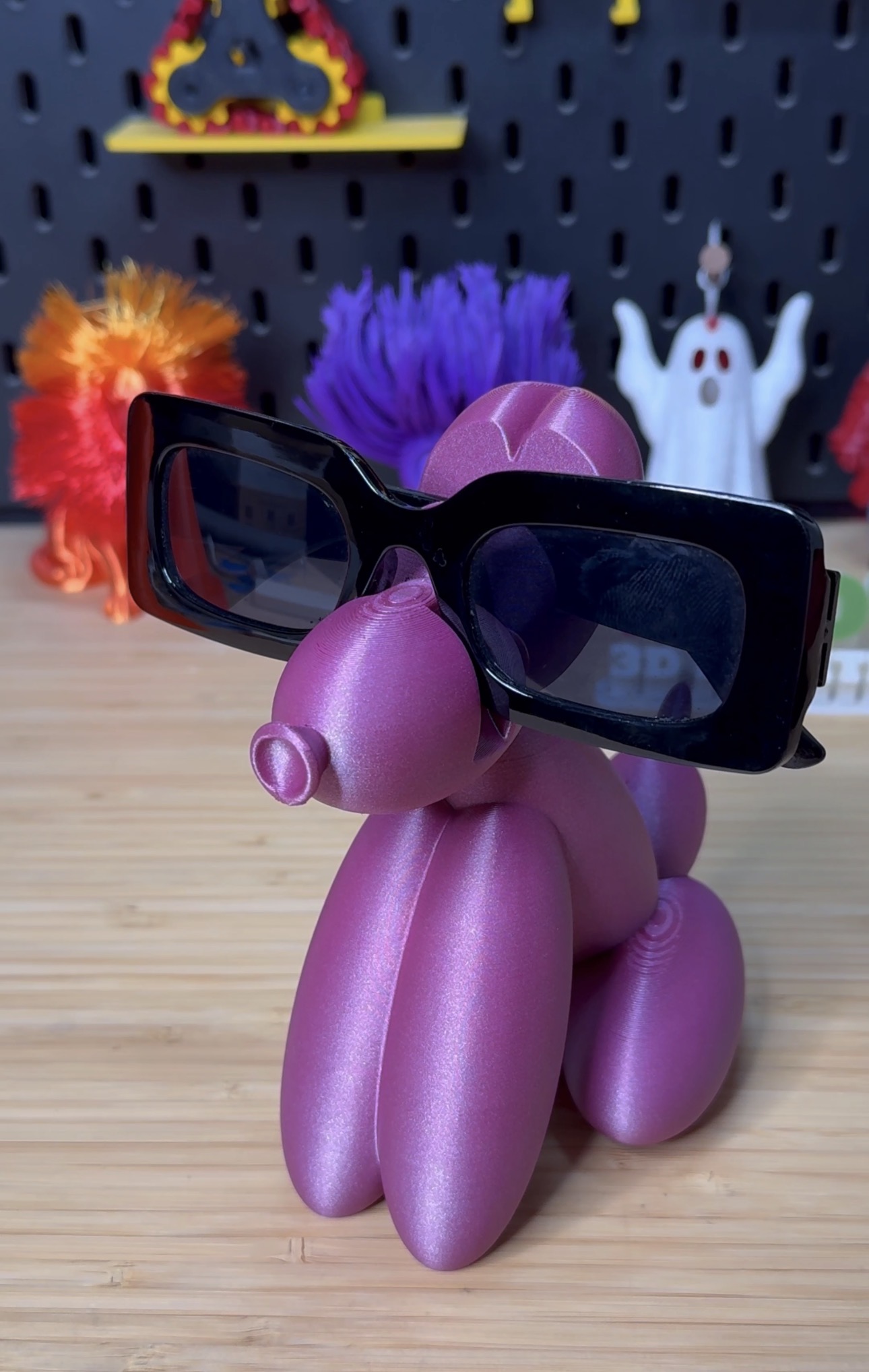 3D Printed Balloon Dog Glasses Holder