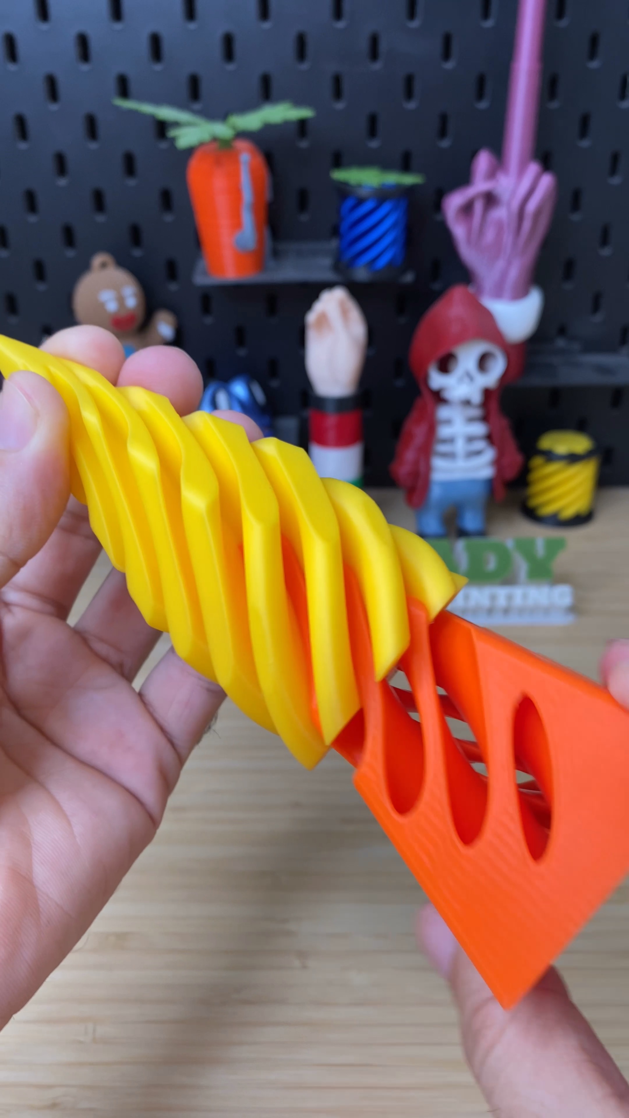 3D Printed Impossible Pyramid Passthroug