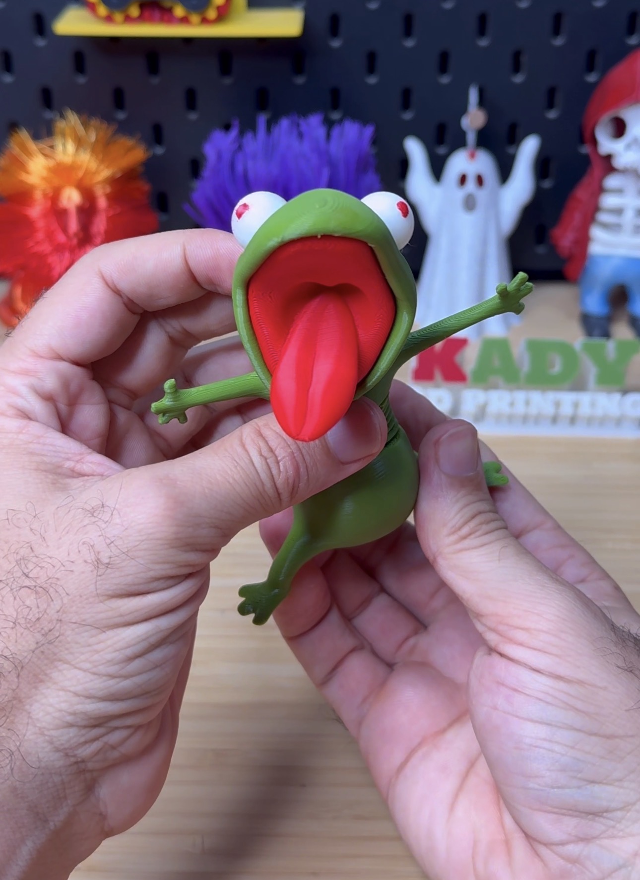3D Printed Movable Spring Lizard