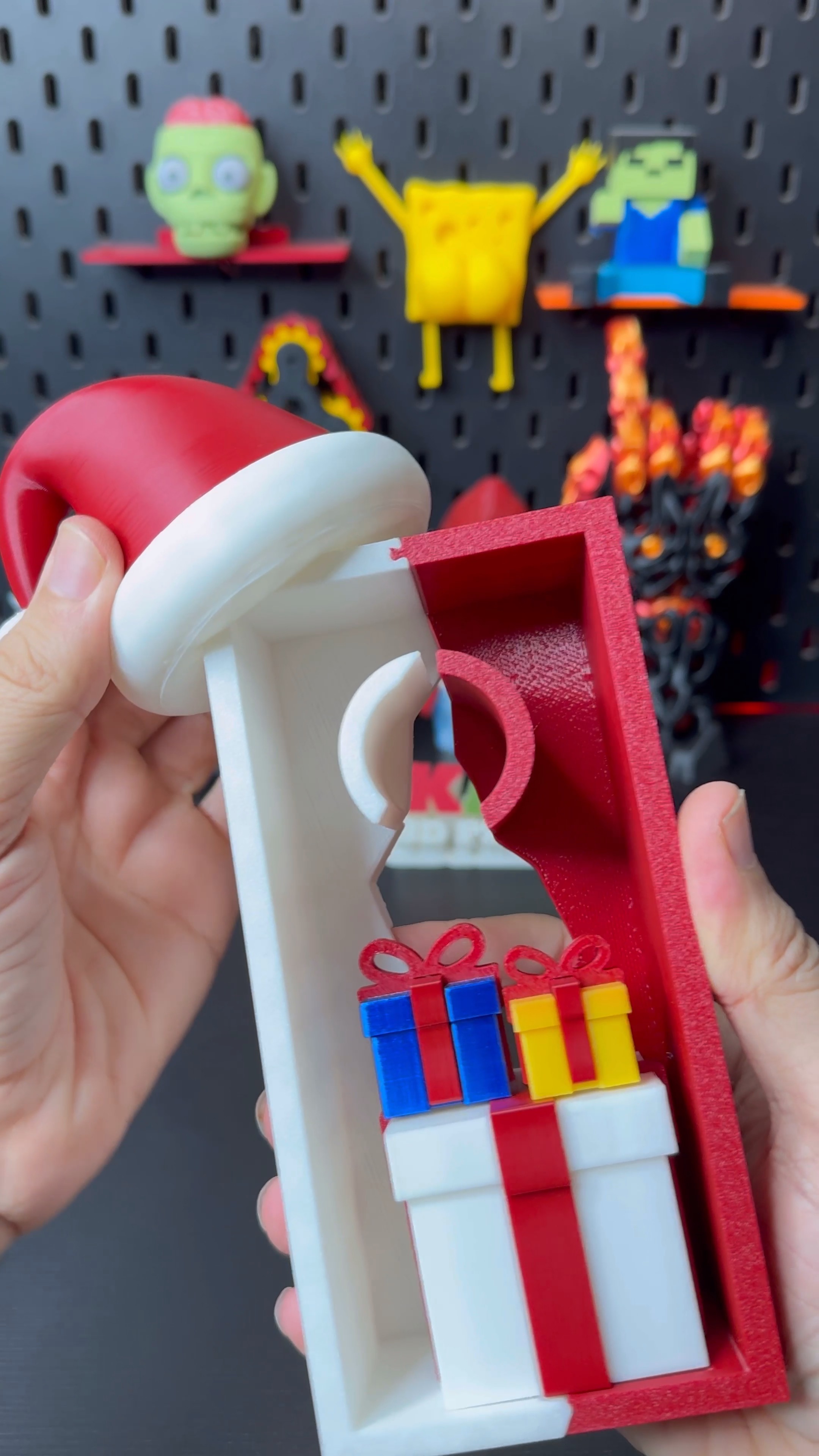 3D Printed Broken Brick – Christmas Gifts Edition