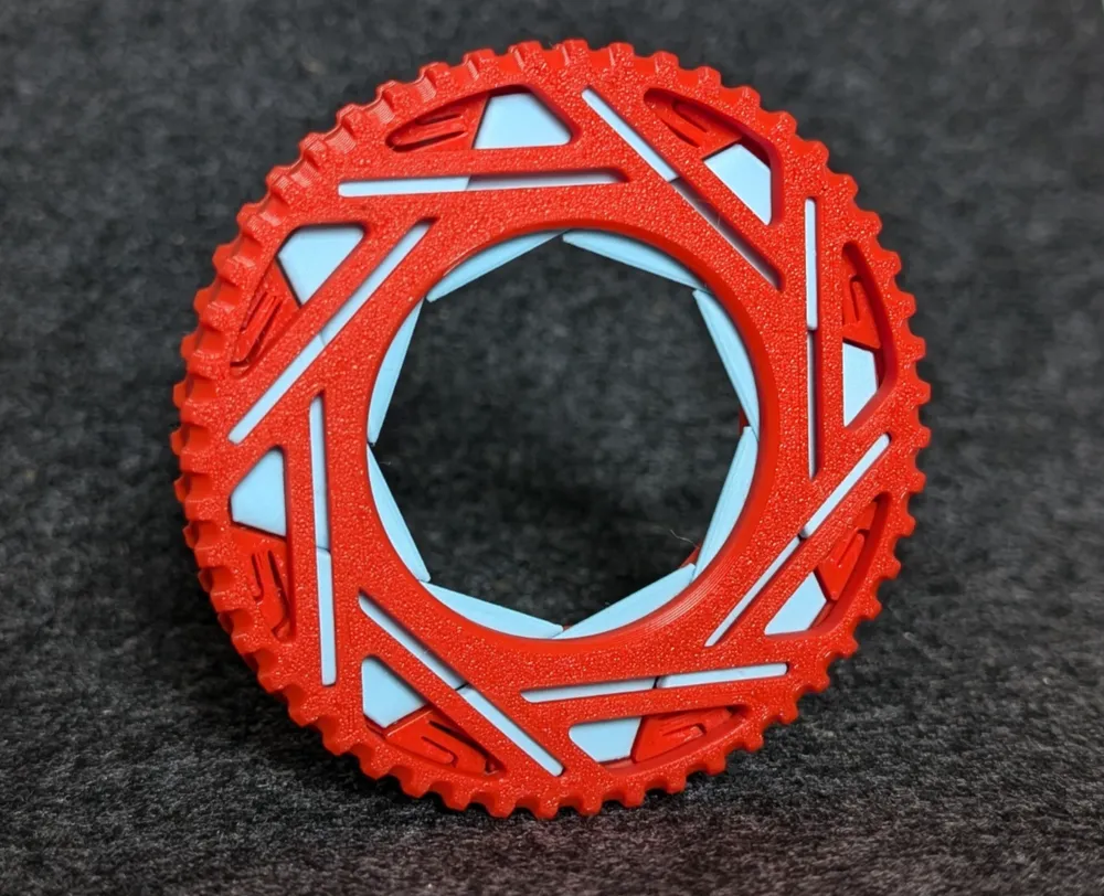 3D Printed Fidget Iris - 8 Sliders Snapfit