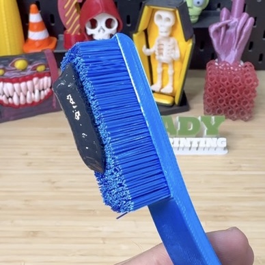 3D Printed Bouldering Brush