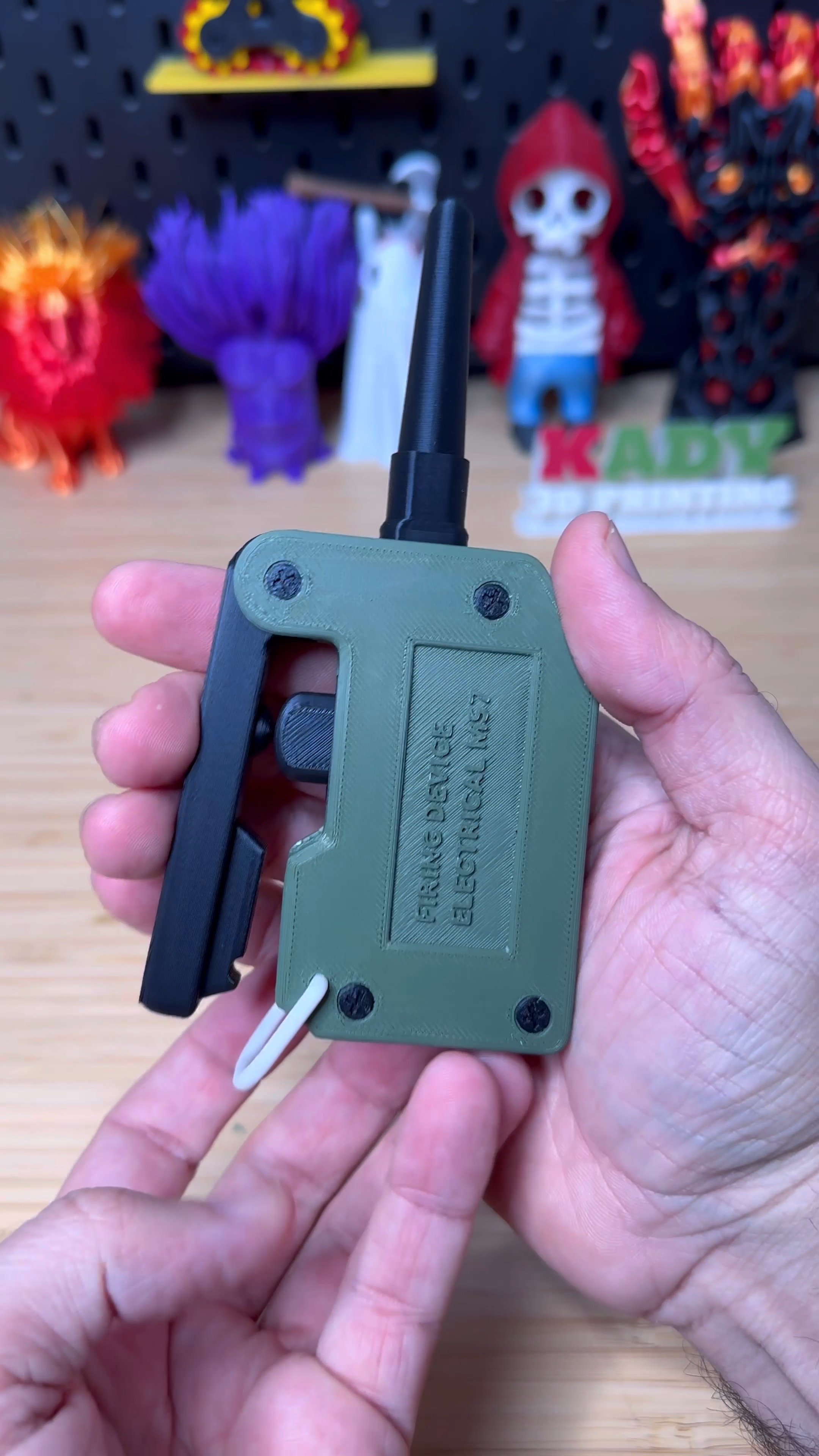 3D Printed Counter-Strike Prop with Satisfying Click