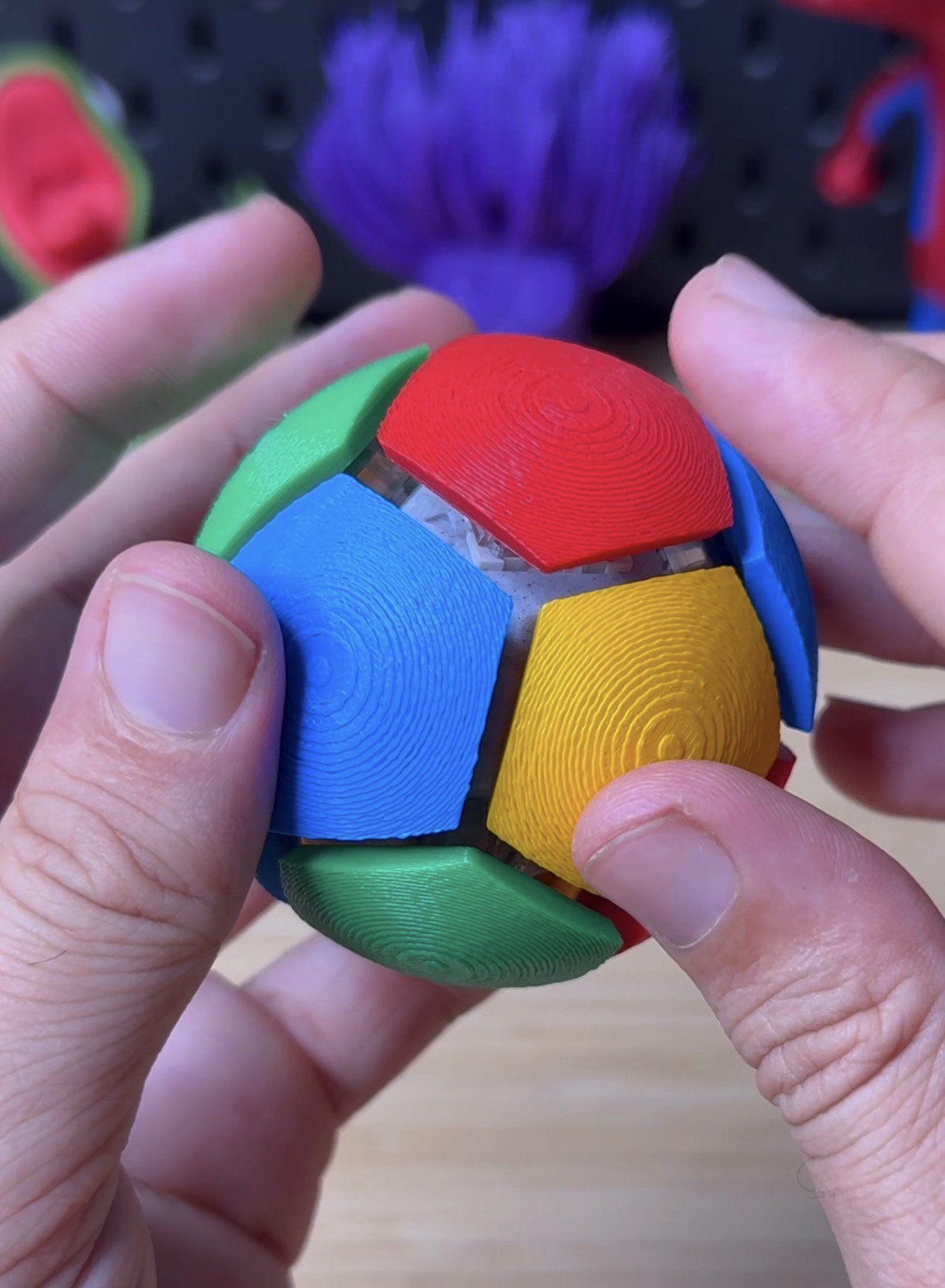 3D Printed Clicky Ball 12X
