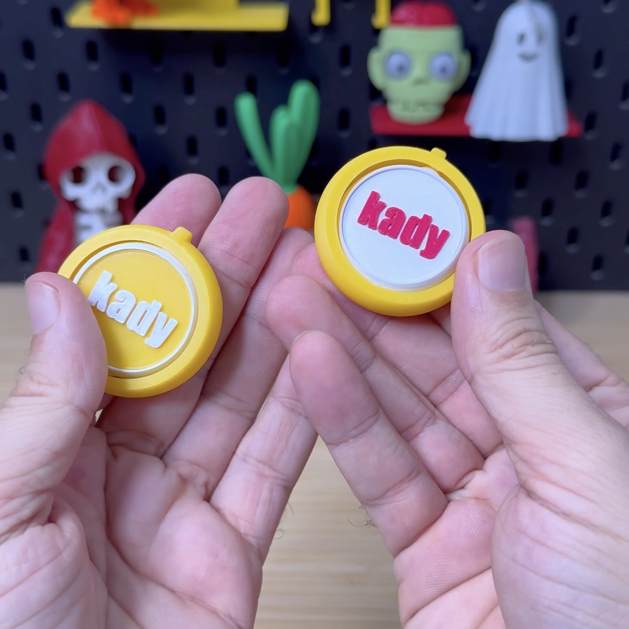 3D Printed Customizable Modular Keychain Spinner