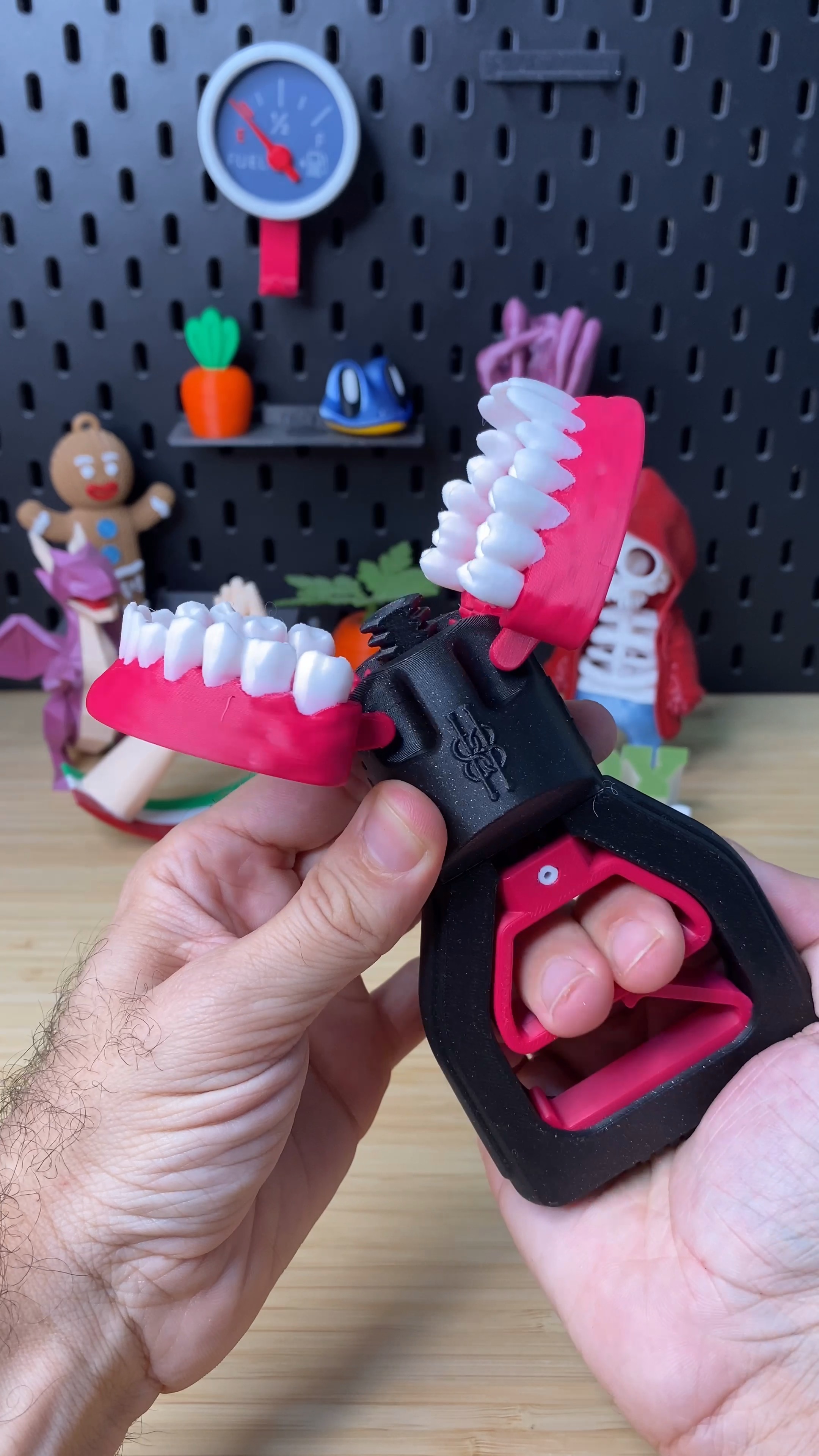 3D Printed Mouth Grabber STL file